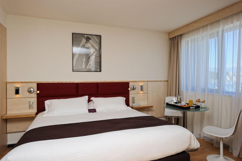 Hotel Mercure Ajaccio 4*